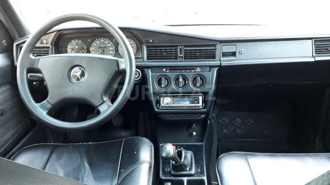 Mercedes 190 1991, 240,000 km - 2.0 л - Sumqayıt