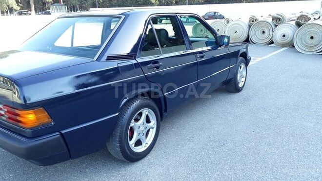Mercedes 190 1991, 240,000 km - 2.0 л - Sumqayıt