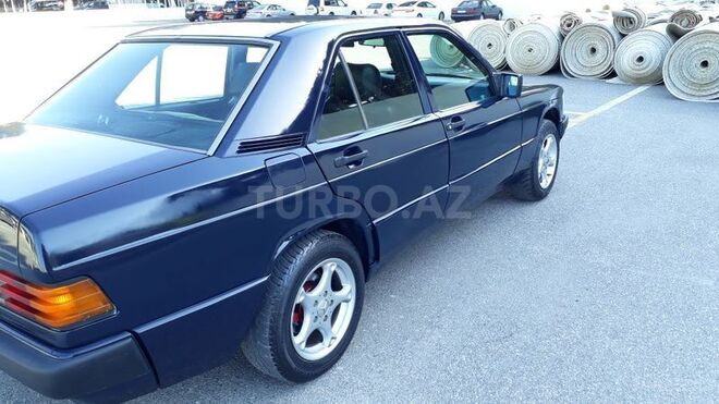 Mercedes 190 1991, 240,000 km - 2.0 л - Sumqayıt