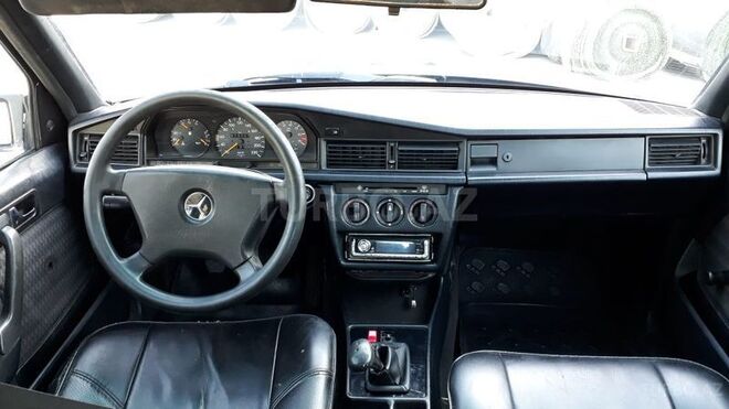 Mercedes 190 1991, 240,000 km - 2.0 л - Sumqayıt