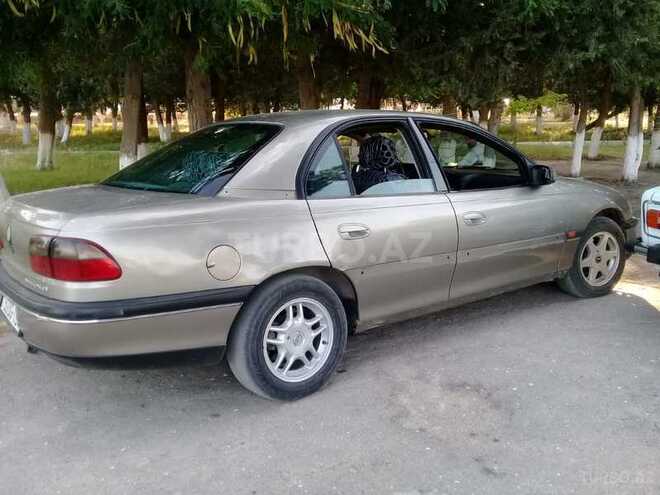 Opel Omega 1997, 221,200 km - 2.5 л - Sumqayıt