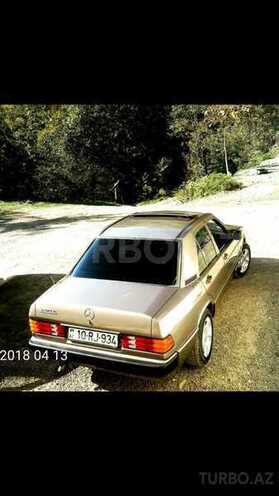 Mercedes 190 1990, 4,563,286 km - 2.0 l - Lənkəran