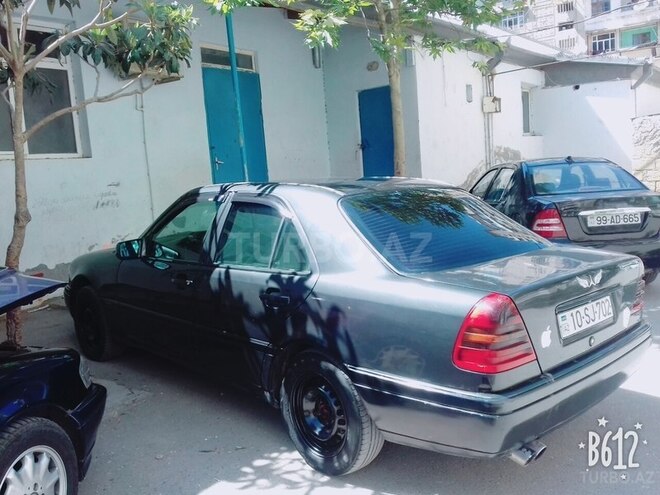 Mercedes C 180 1994, 200,000 km - 1.8 l - Bakı