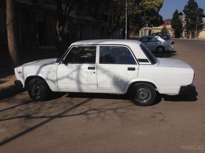LADA (VAZ) 2107 2006, 200,000 km - 1.6 l - Ucar