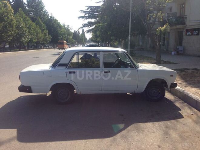 LADA (VAZ) 2107 2006, 200,000 km - 1.6 l - Ucar