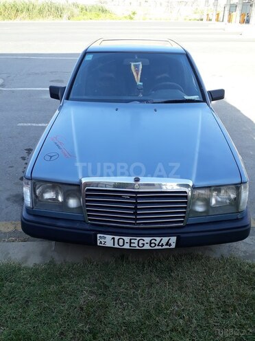 Mercedes E 260 1987, 364,000 km - 2.6 l - Bakı