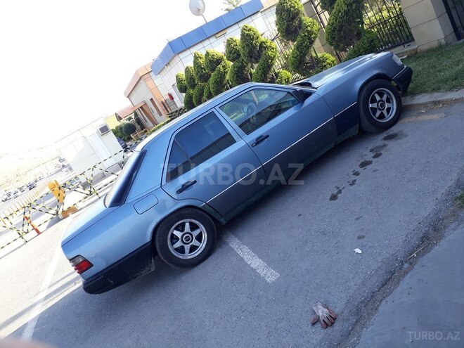 Mercedes E 260 1987, 364,000 km - 2.6 l - Bakı