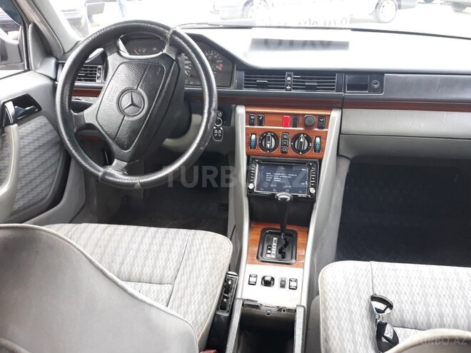 Mercedes E 280 1992, 350,000 km - 2.8 л - Bakı