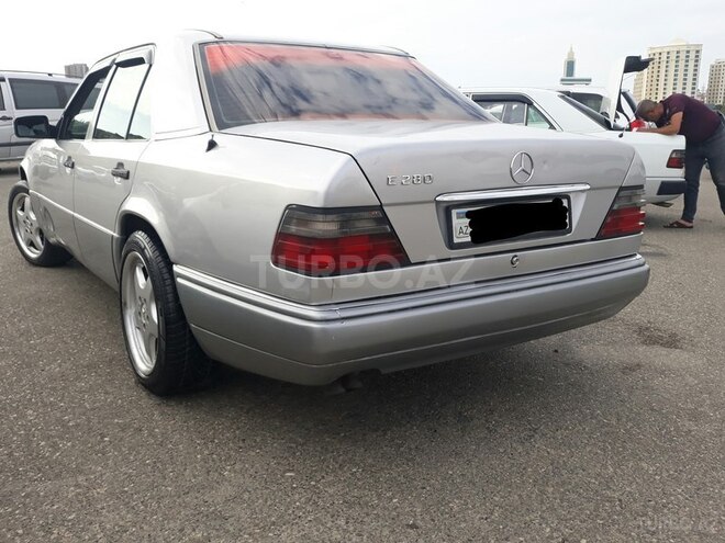 Mercedes E 280 1992, 350,000 km - 2.8 л - Bakı