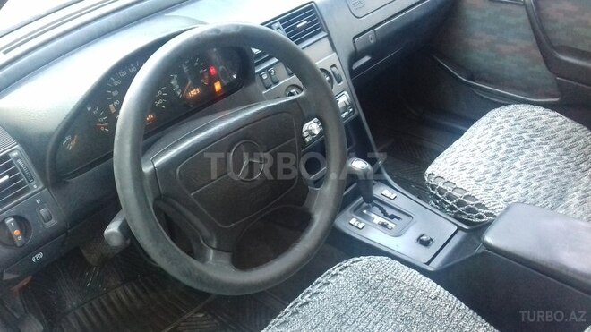 Mercedes C 180 1995, 380,000 km - 1.8 л - Bakı