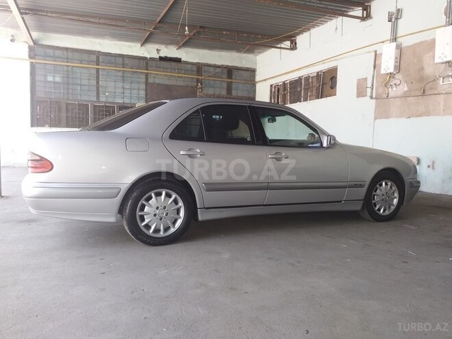 Mercedes E 220 2000, 478,262 km - 2.2 l - Bakı