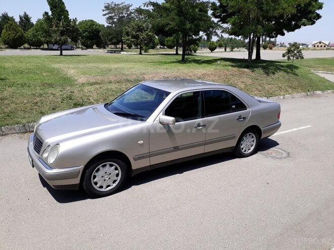 Mercedes E 240 1998, 220,000 km - 2.4 л - Şəmkir
