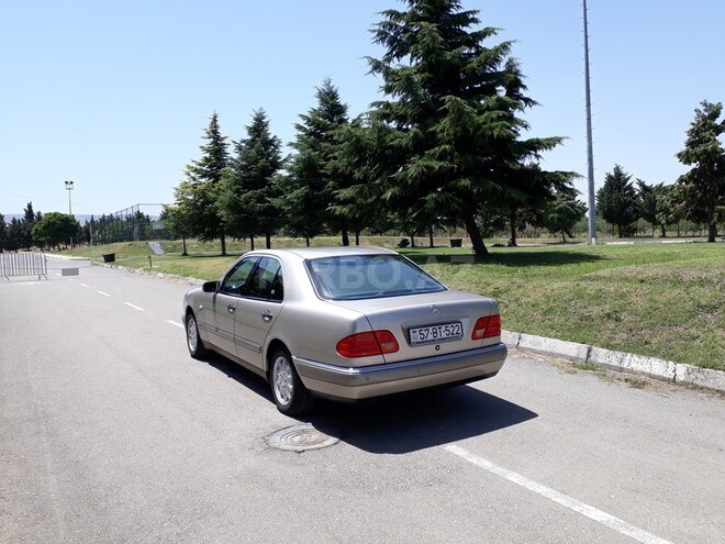 Mercedes E 240 1998, 220,000 km - 2.4 л - Şəmkir