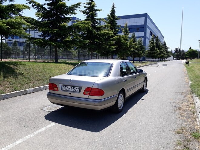 Mercedes E 240 1998, 220,000 km - 2.4 л - Şəmkir