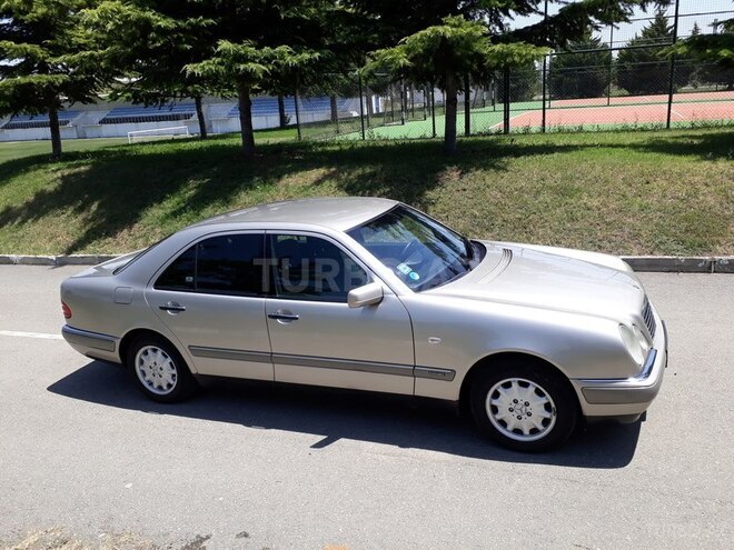 Mercedes E 240 1998, 220,000 km - 2.4 л - Şəmkir