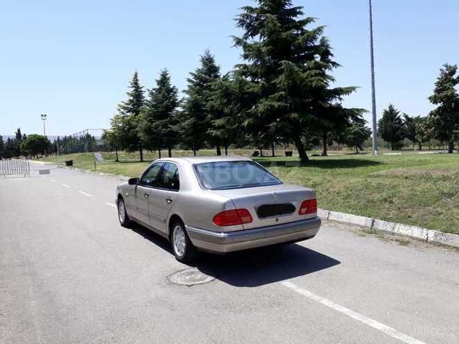 Mercedes E 240 1998, 226,000 km - 2.4 l - Şəmkir