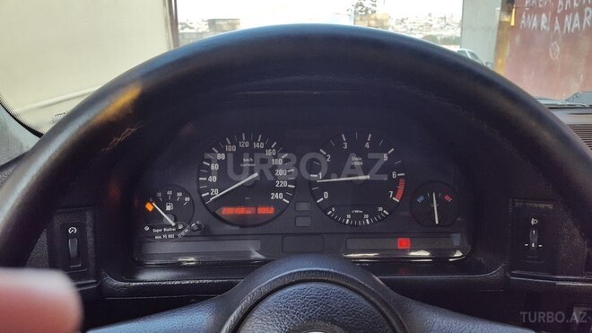 BMW 520 1991, 230,000 km - 2.0 l - Bakı