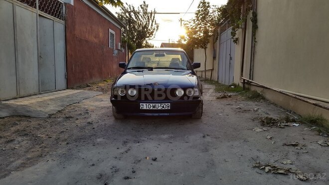 BMW 520 1991, 230,000 km - 2.0 l - Bakı