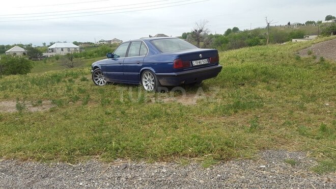 BMW 520 1991, 230,000 km - 2.0 l - Bakı