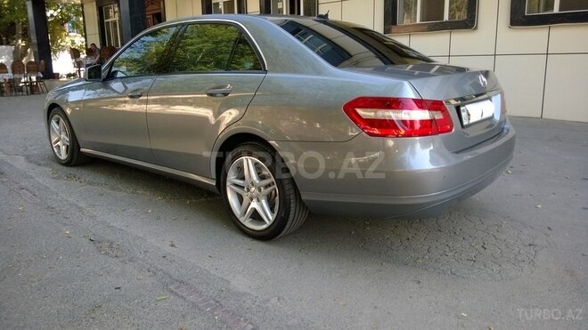 Mercedes E 220 2009, 222,387 km - 2.2 l - Bakı