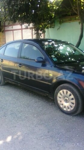 Volkswagen Passat 1999, 672,555 km - 1.9 l - Qusar