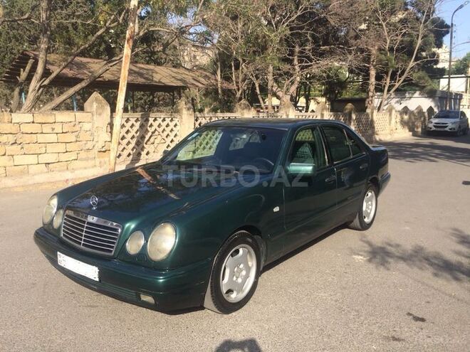 Mercedes E 200 1997, 287,876 km - 2.0 л - Bakı