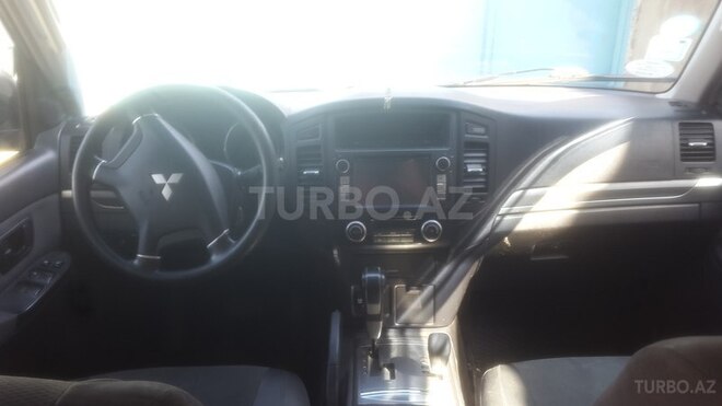 Mitsubishi Pajero 2006, 191,000 km - 3.2 l - Bakı
