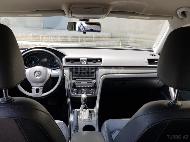 Volkswagen Passat 2013, 64,000 km - 1.8 l - Bakı