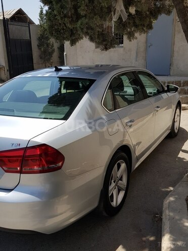 Volkswagen Passat 2013, 64,000 km - 1.8 l - Bakı