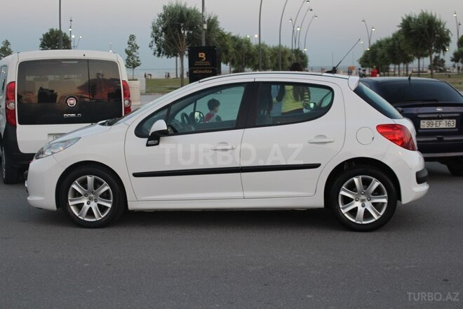 Peugeot 207 2008, 84,000 km - 1.6 l - Bakı