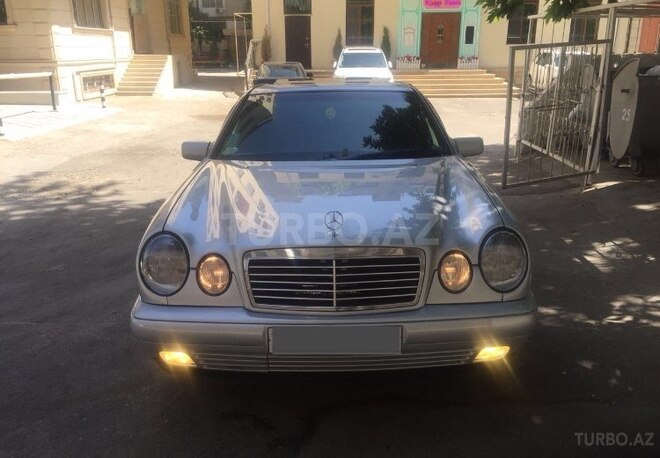Mercedes E 200 1996, 297,000 km - 2.0 л - Bakı