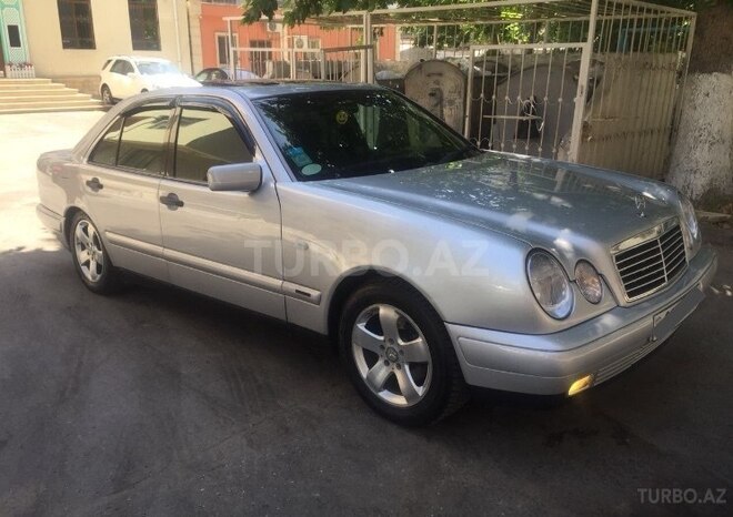 Mercedes E 200 1996, 297,000 km - 2.0 л - Bakı