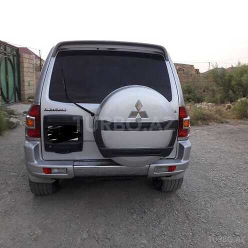 Mitsubishi Pajero 2000, 230,000 km - 3.5 л - Bakı