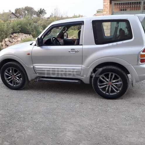 Mitsubishi Pajero 2000, 230,000 km - 3.5 л - Bakı