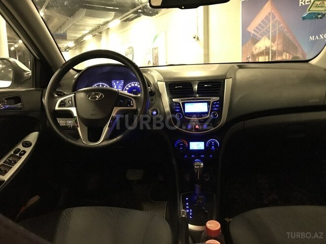 Hyundai Accent 2011, 143,000 km - 1.6 l - Bakı