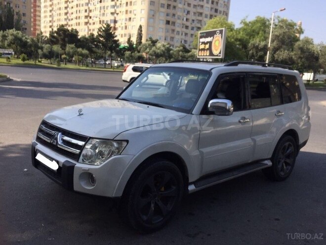 Mitsubishi Pajero 2008, 142,340 km - 3.0 l - Bakı