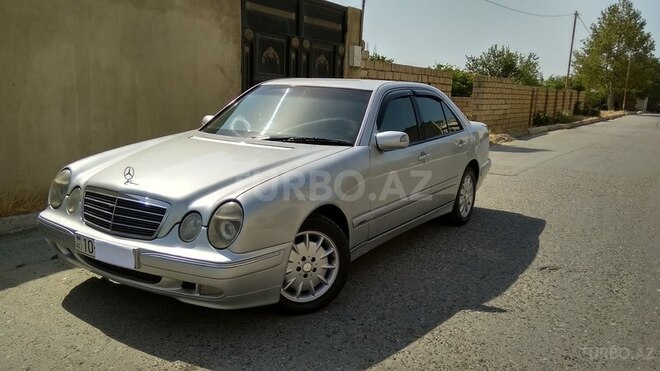 Mercedes E 220 2000, 351,000 km - 2.2 l - Bakı