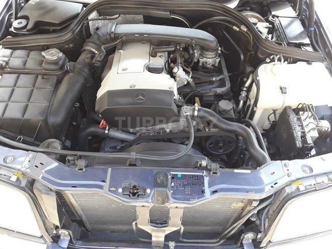 Mercedes C 180 2000, 178,000 km - 1.8 l - Gəncə