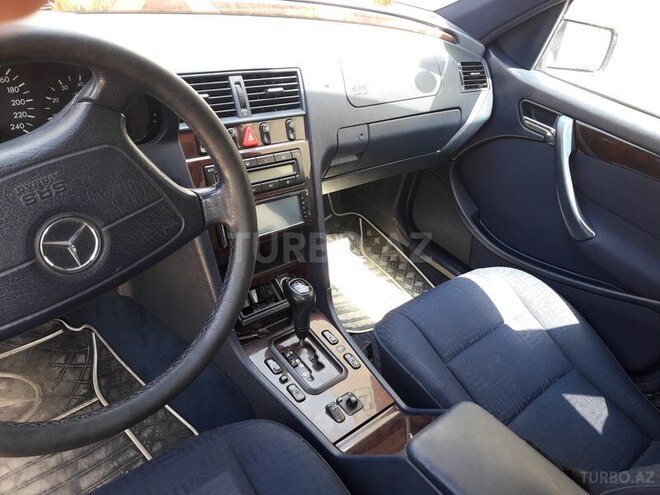 Mercedes C 180 2000, 178,000 km - 1.8 l - Gəncə