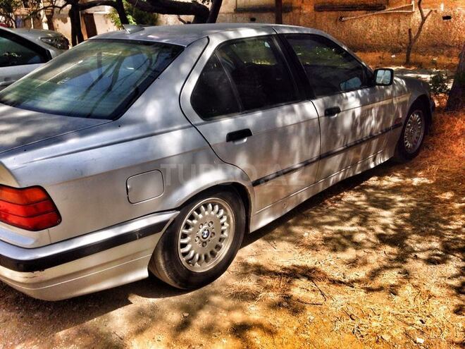 BMW 320 1995, 370,000 km - 0.2 л - Bakı