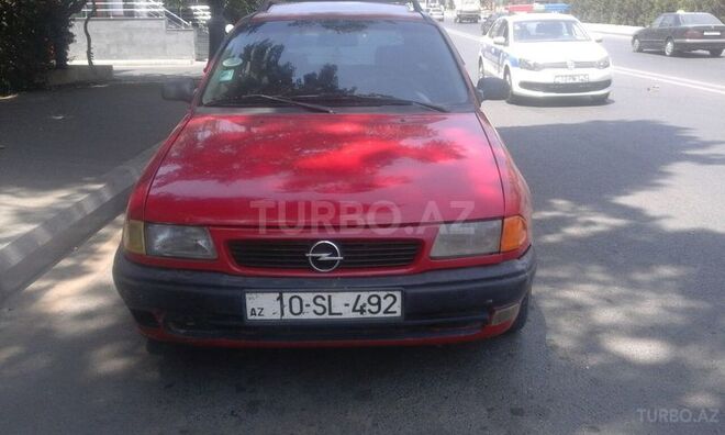 Opel Astra 1995, 421,000 km - 1.5 l - Bakı