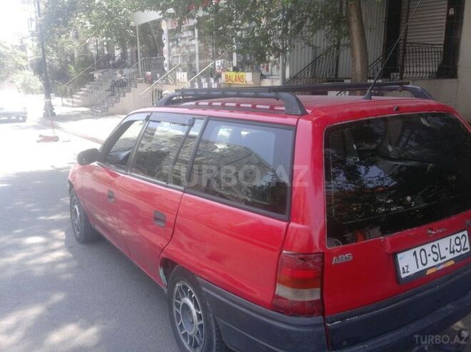 Opel Astra 1995, 421,000 km - 1.5 l - Bakı