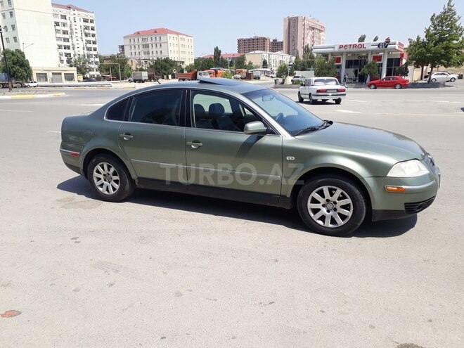 Volkswagen Passat 2001, 195,000 km - 1.8 l - Sumqayıt