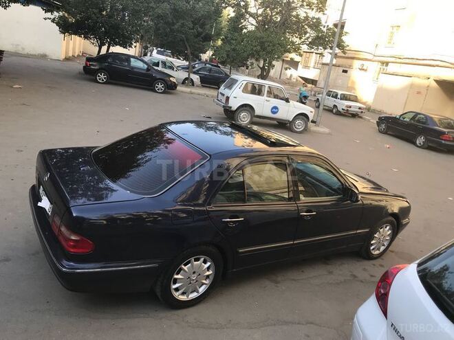 Mercedes E 200 2000, 247,000 km - 2.0 л - Bakı