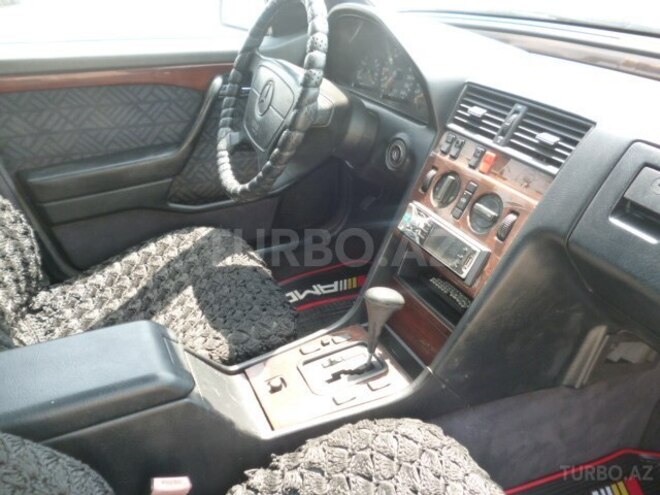 Mercedes C 180 1993, 297,765 km - 1.8 л - Gəncə