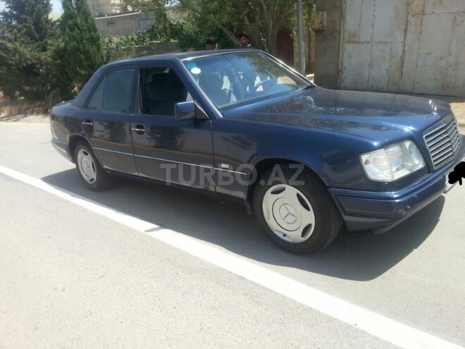Mercedes E 220 1995, 356,000 km - 2.2 л - Bakı