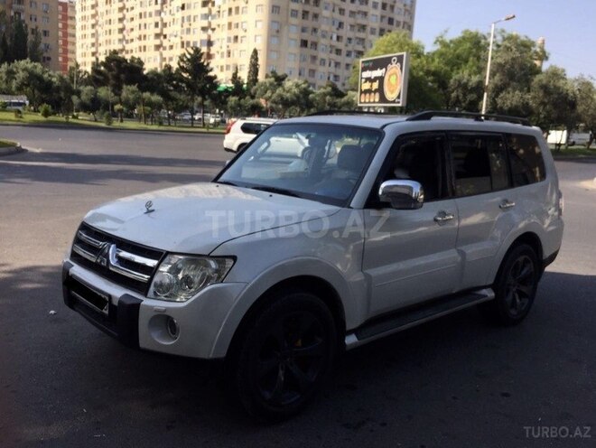 Mitsubishi Pajero 2009, 142,000 km - 3.0 l - Bakı