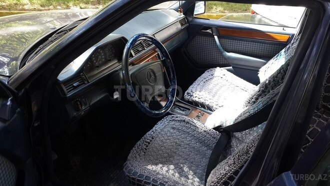 Mercedes E 220 1995, 356,000 km - 2.2 л - Bakı