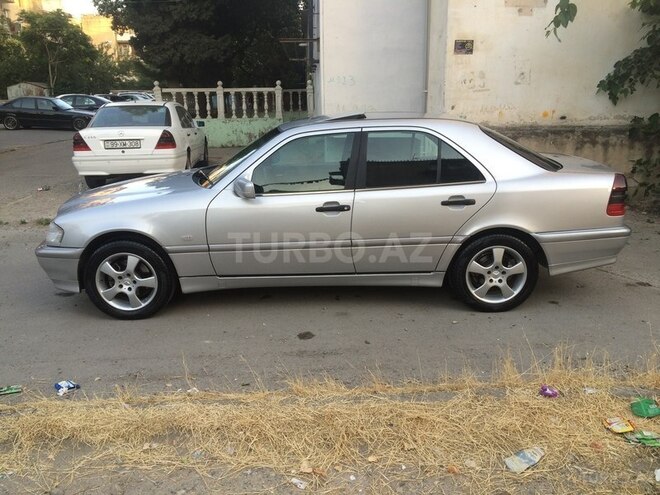 Mercedes C 180 1999, 268,000 km - 1.8 l - Bakı