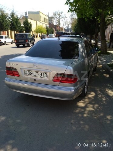 Mercedes E 240 1999, 265,000 km - 2.4 л - Şəmkir